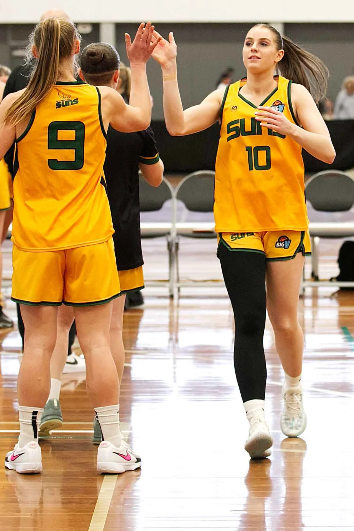 R01_CW McKinnon_V_Sherbrooke 6DSP_7869.jpg