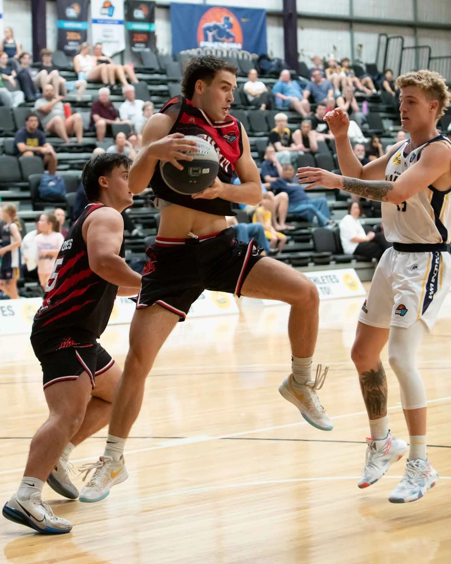 R2 VYCM PakenhamVEltham  MS4_0339_01.jpg