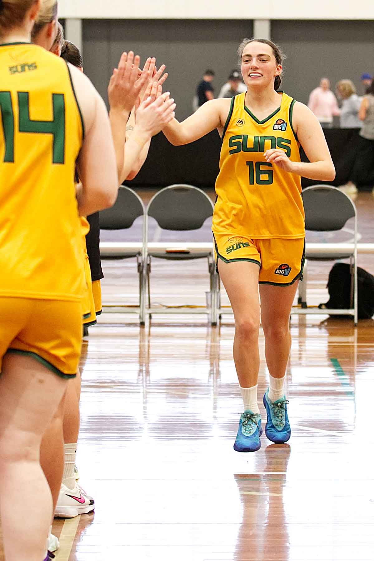 R01_CW McKinnon_V_Sherbrooke 6DSP_7879.jpg