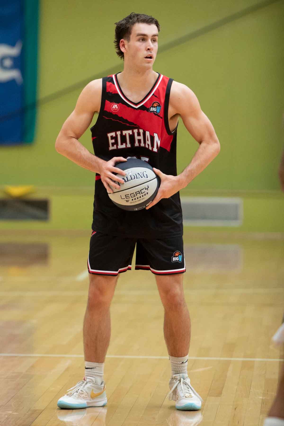 R2 VYCM PakenhamVEltham  MS4_0422_01.jpg