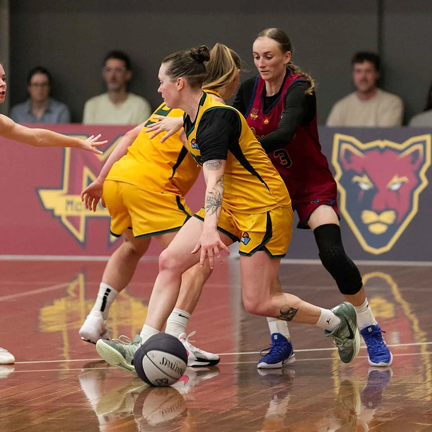 R01_CW McKinnon_V_Sherbrooke 6DSP_8748.jpg