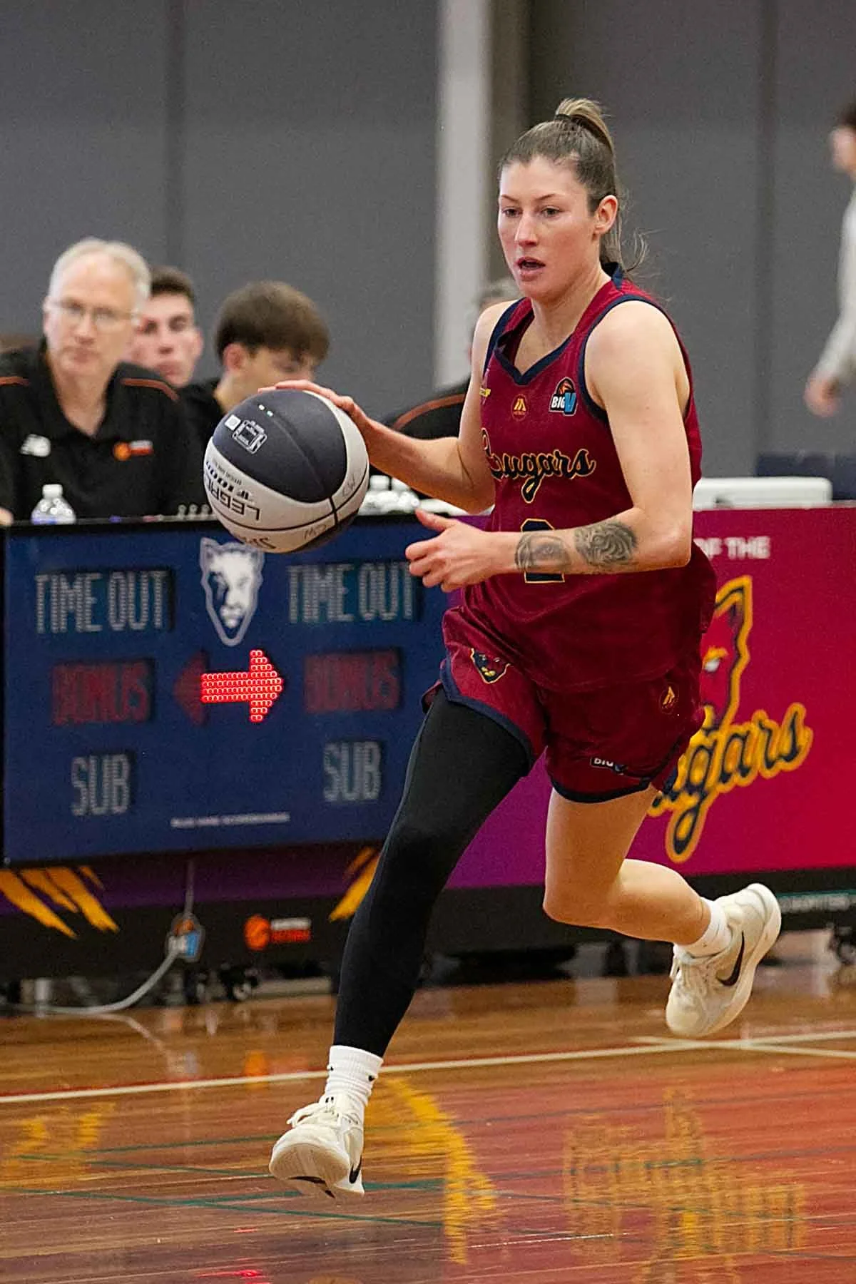 R01_CW McKinnon_V_Sherbrooke 6DSP_8598.jpg