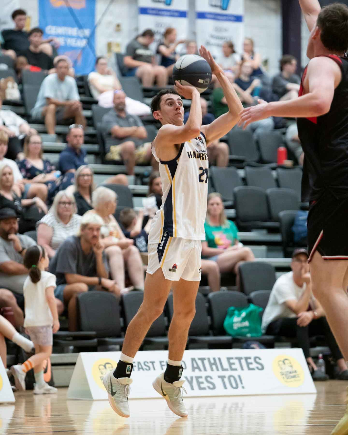 R2 VYCM PakenhamVEltham  MS4_0731_01.jpg