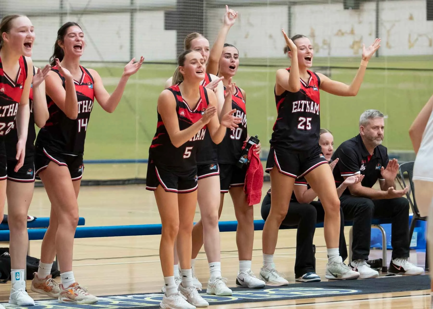 R2 VYCW PakenhamVEltham  MS4_9089_01.jpg