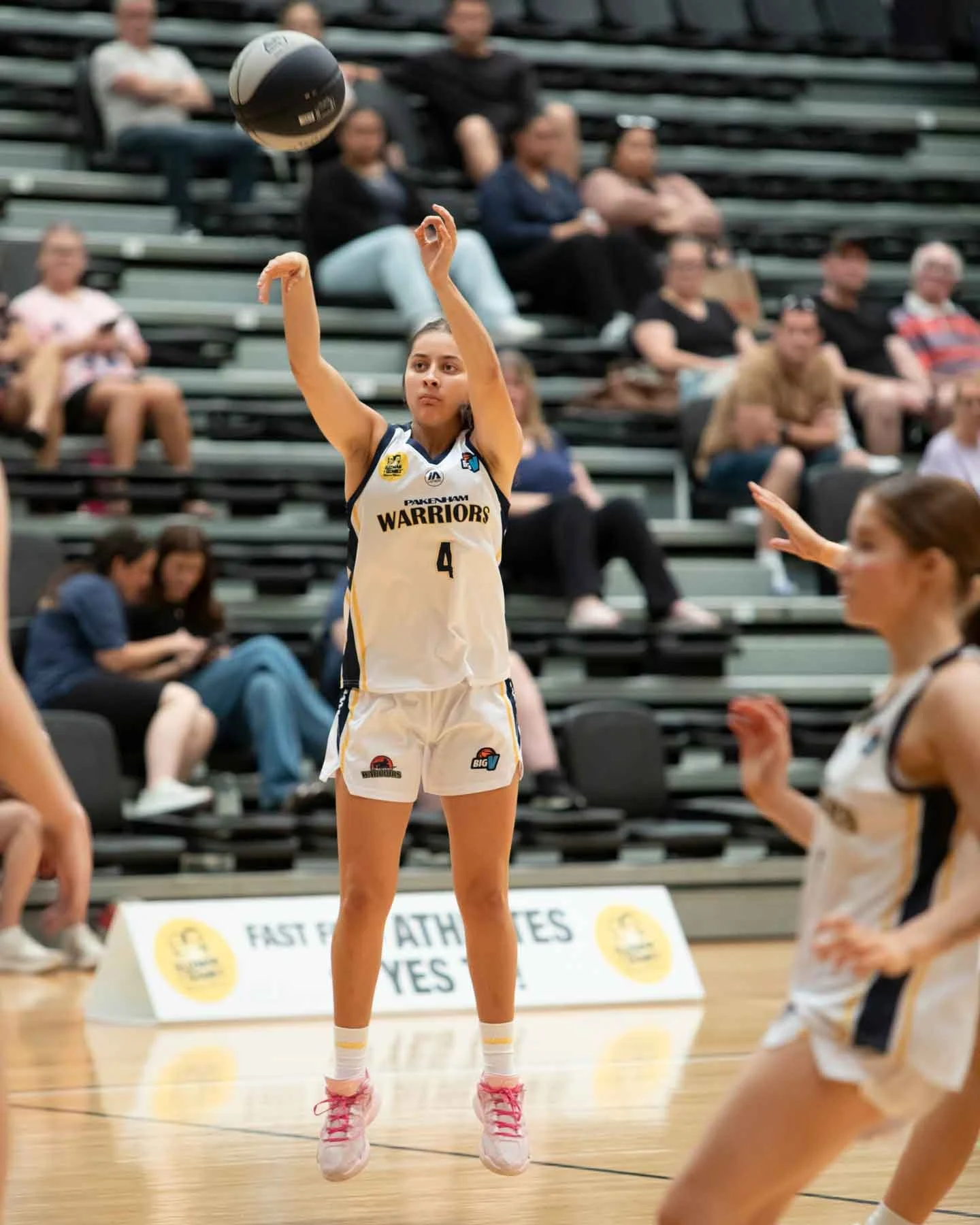 R2 VYCW PakenhamVEltham  MS4_8838_01.jpg