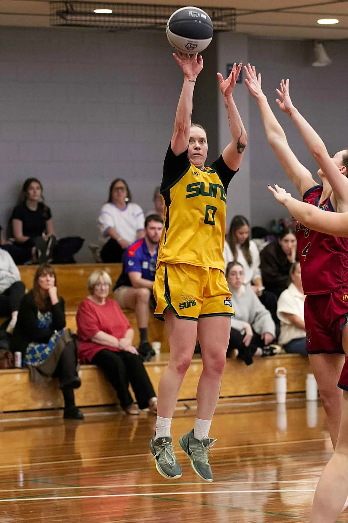 R01_CW McKinnon_V_Sherbrooke 6DSP_8445.jpg