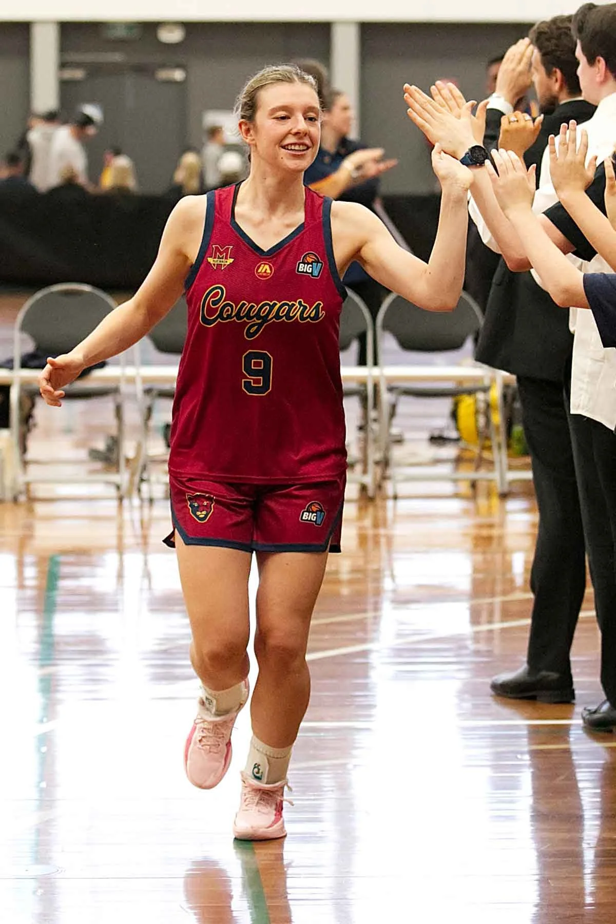 R01_CW McKinnon_V_Sherbrooke 6DSP_7914.jpg