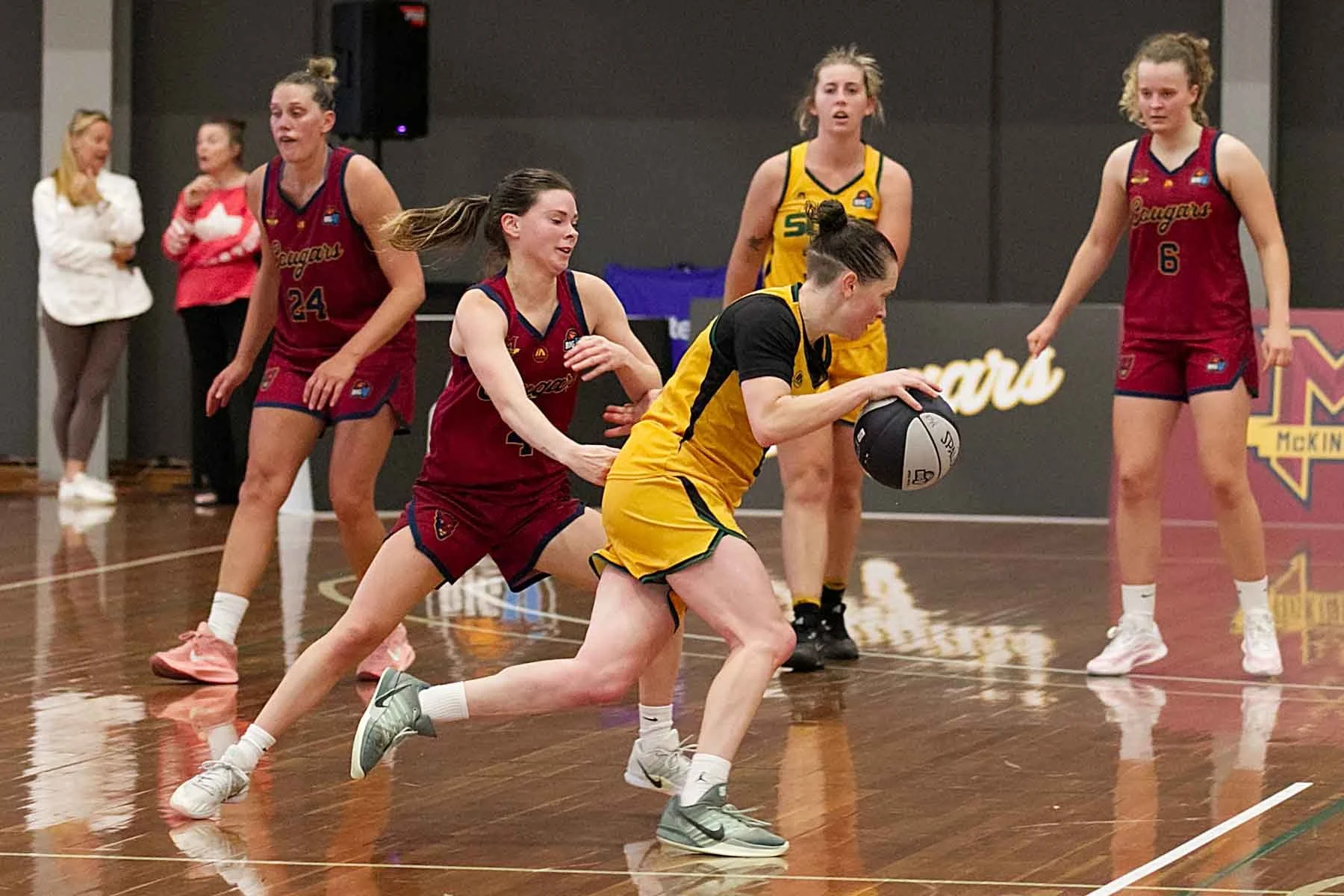 R01_CW McKinnon_V_Sherbrooke 6DSP_8794.jpg