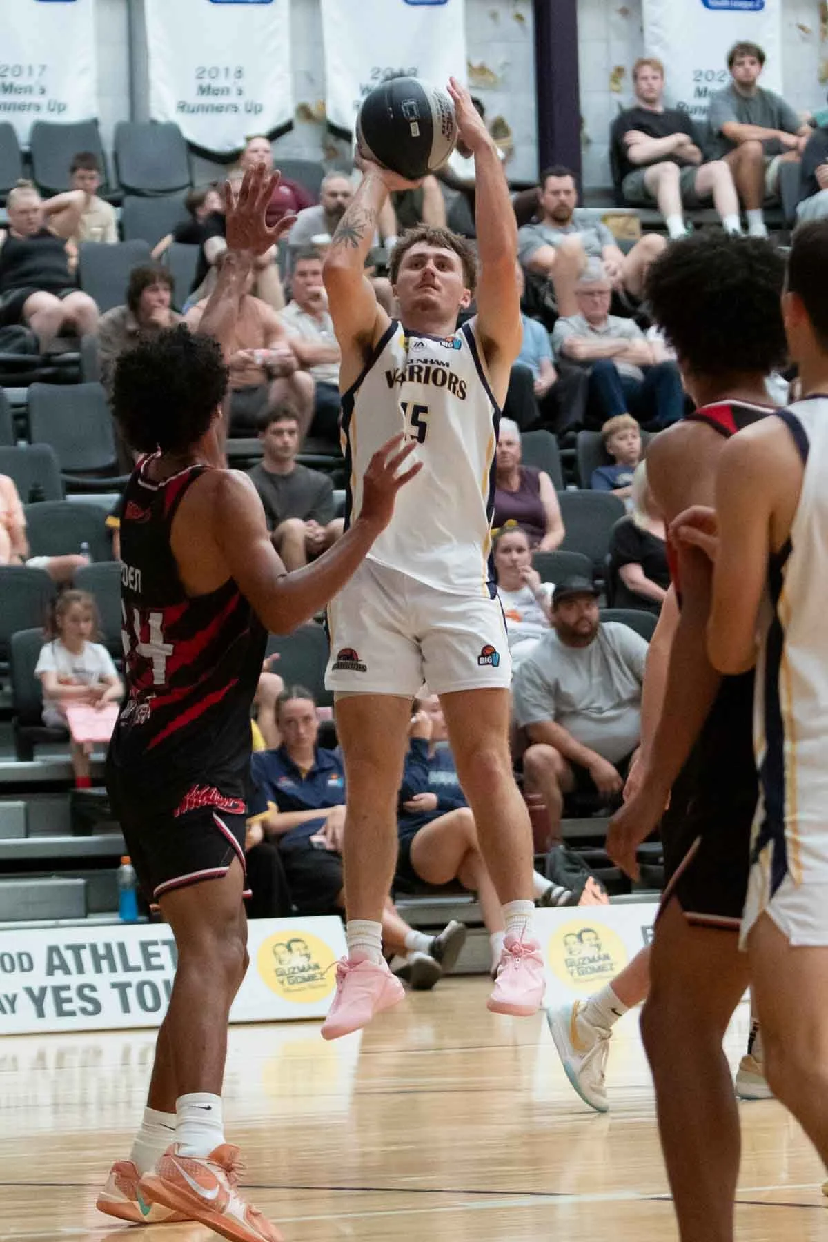 R2 VYCM PakenhamVEltham  MS4_0636_01.jpg