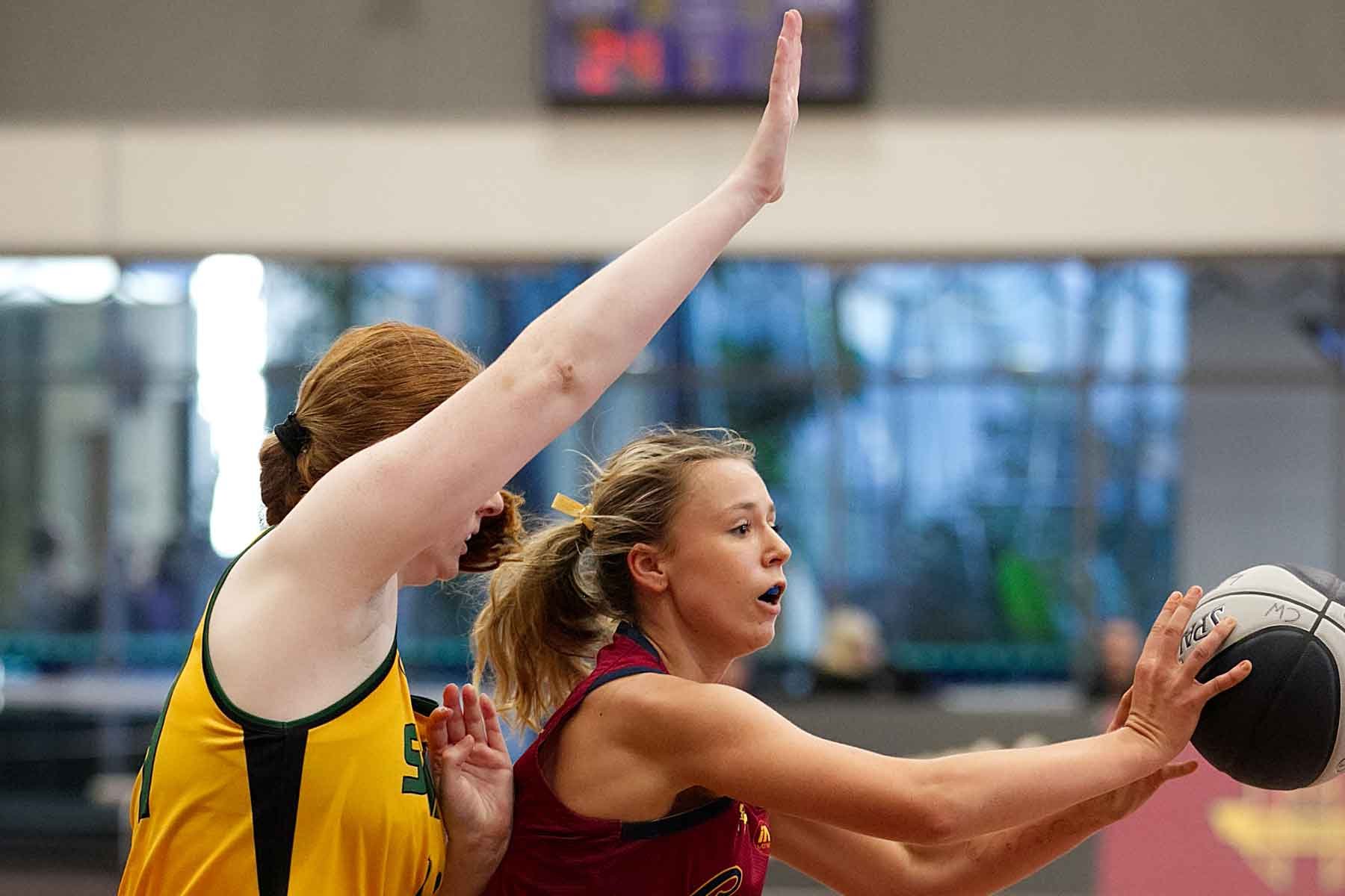 R01_CW McKinnon_V_Sherbrooke 6DSP_8319.jpg