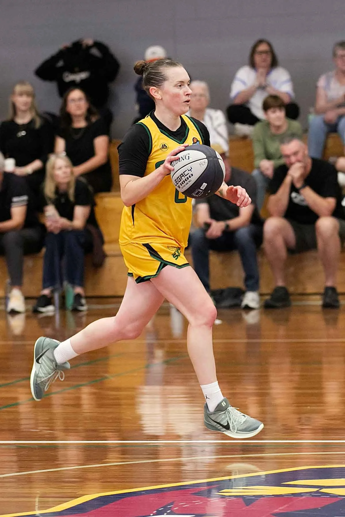 R01_CW McKinnon_V_Sherbrooke 6DSP_8087.jpg