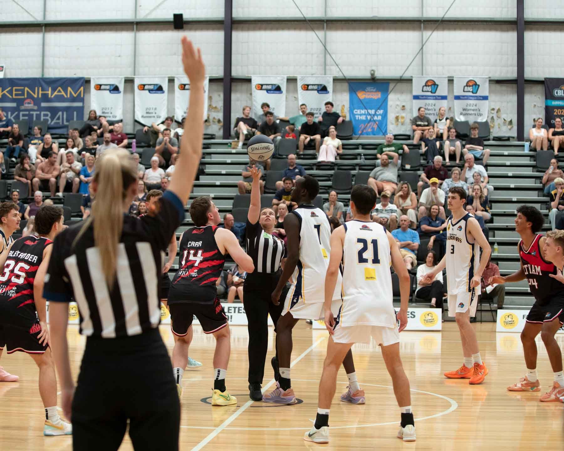 R2 VYCM PakenhamVEltham  MS4_0305_01.jpg