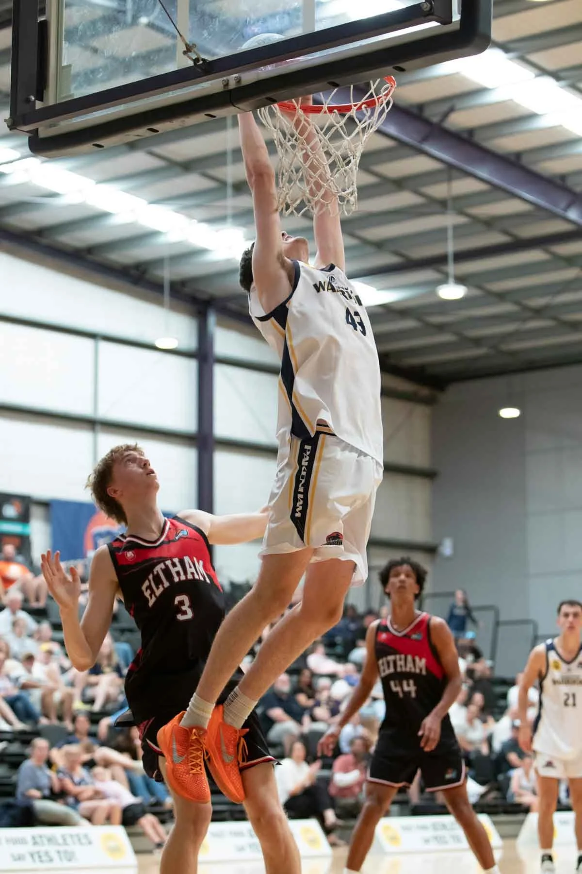 R2 VYCM PakenhamVEltham  MS4_0748_01.jpg