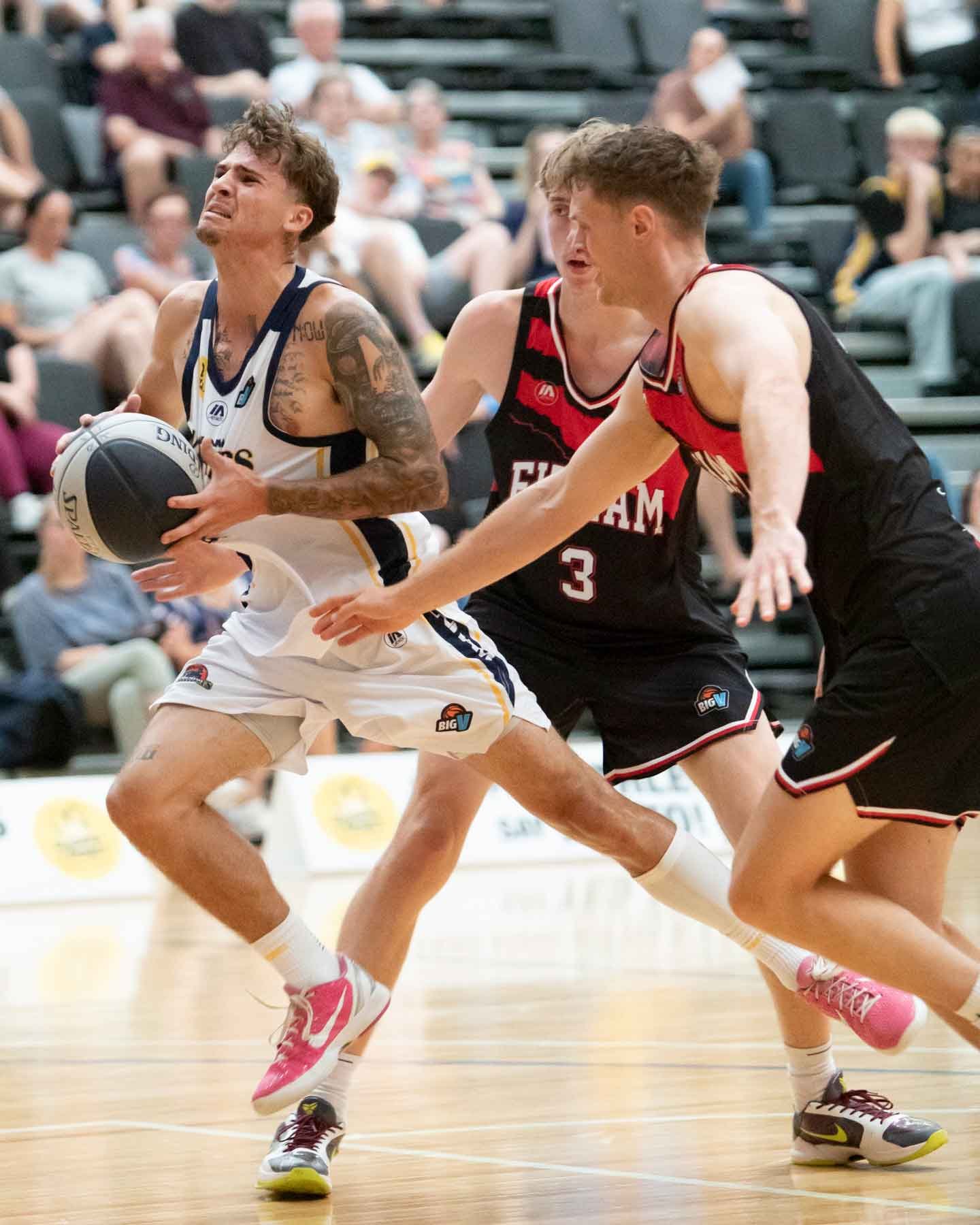 R2 VYCM PakenhamVEltham  MS4_0591_01.jpg