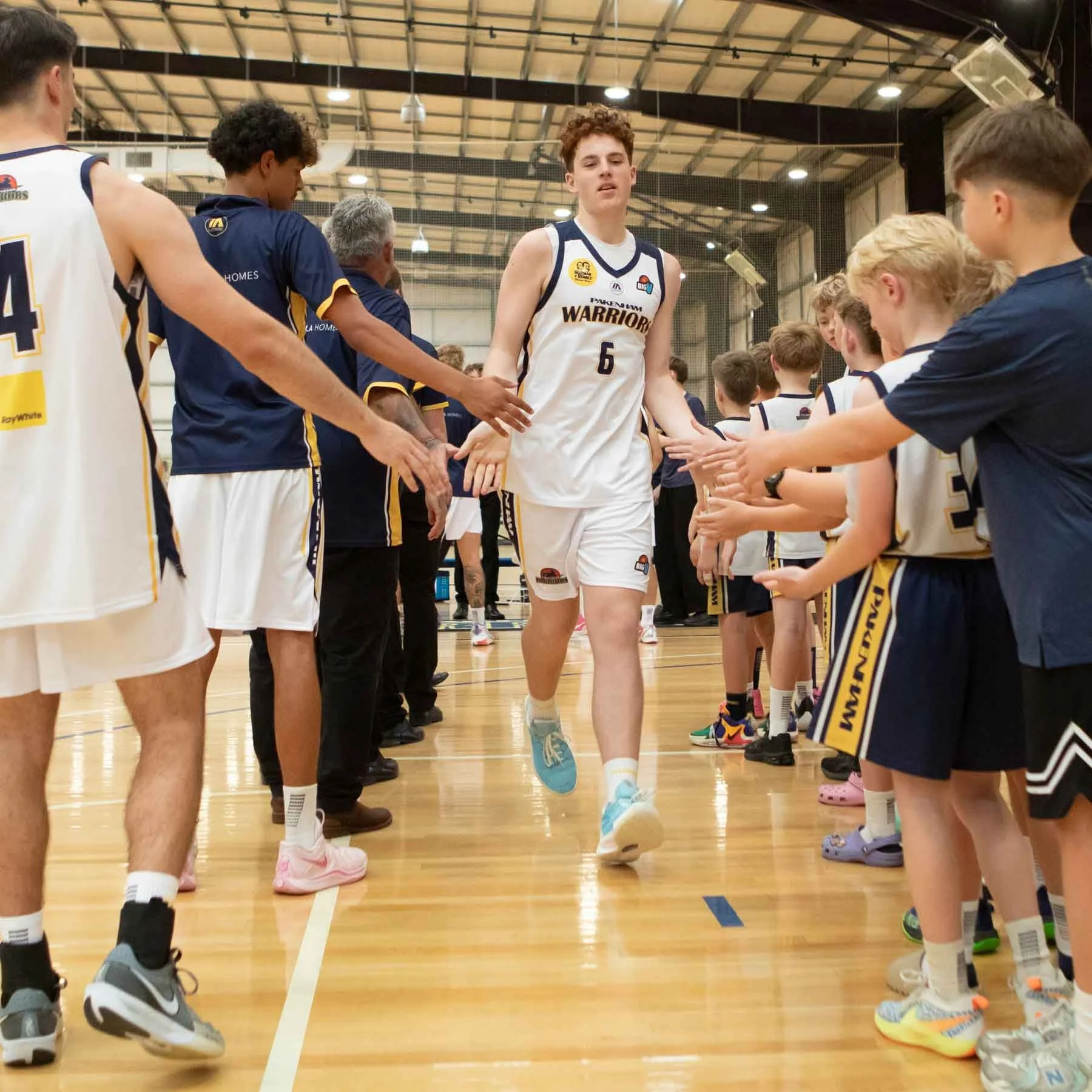 R2 VYCM PakenhamVEltham  MS4_0152_01.jpg