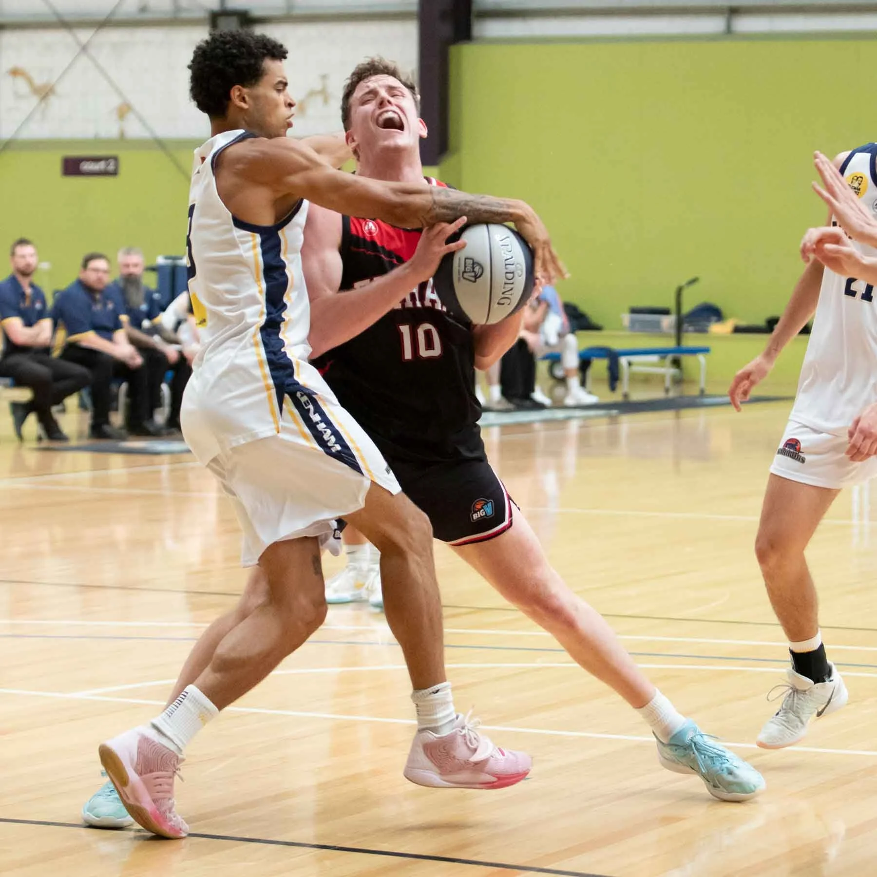 R2 VYCM PakenhamVEltham  MS4_0457_01.jpg