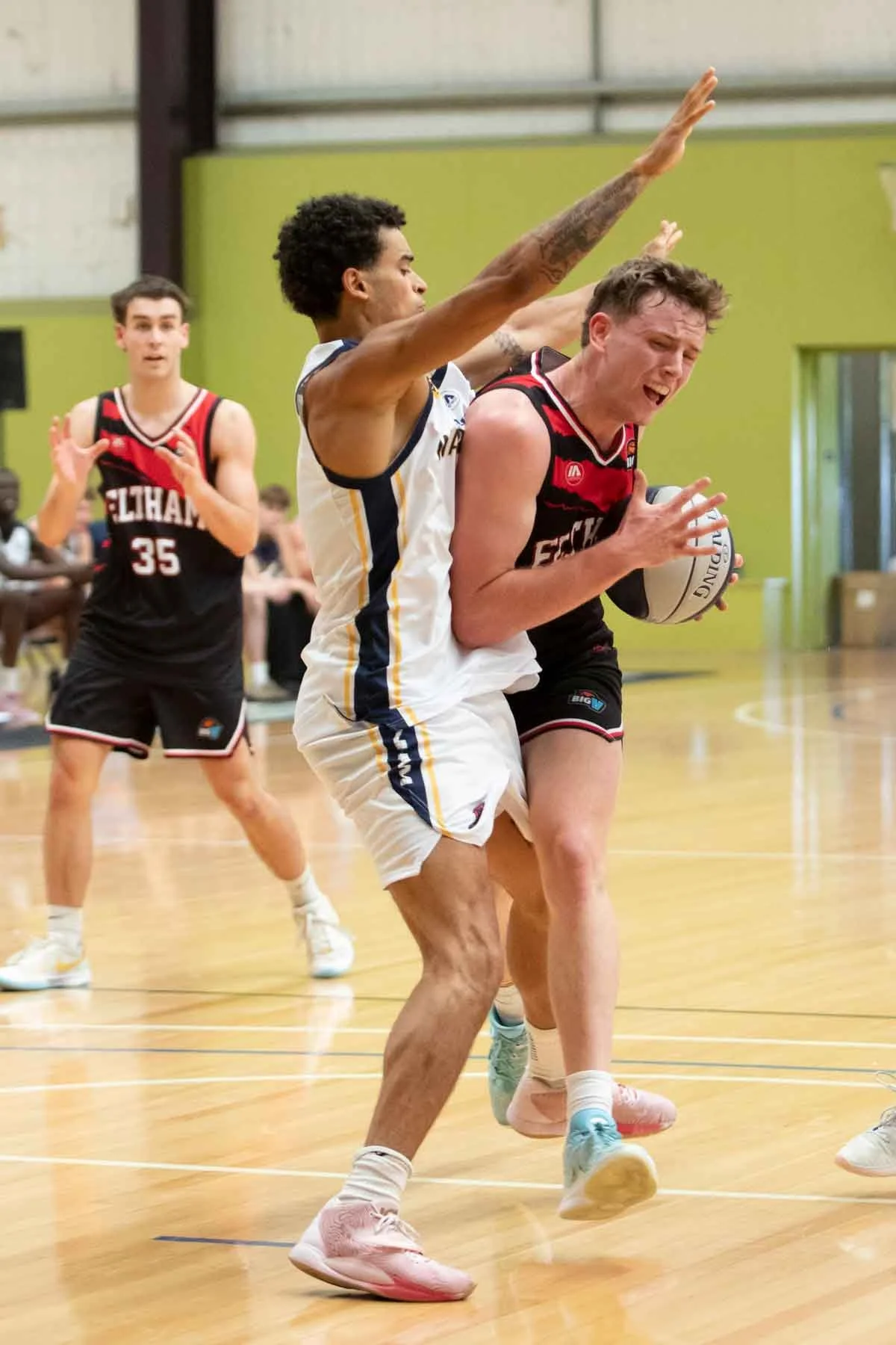 R2 VYCM PakenhamVEltham  MS4_0455_01.jpg