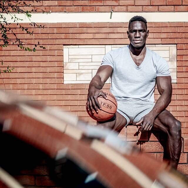 B A L L &gt;&gt; playing ball and taking &quot;shots&quot; with PRO all natural bodybuilder Fred recently - 8 weeks out from his next show 🏀💪📸 👏 #leahdiprosephotography
.
.
.
.
.
@icn_nsw @menshealthau @spaldingaustralia @spaldingball @onus.hp
.
