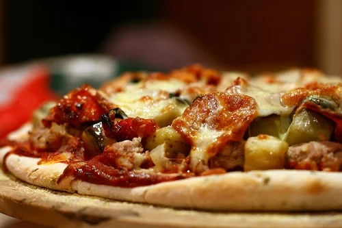 Photo-credit: https://en.wikipedia.org/wiki/Pizza