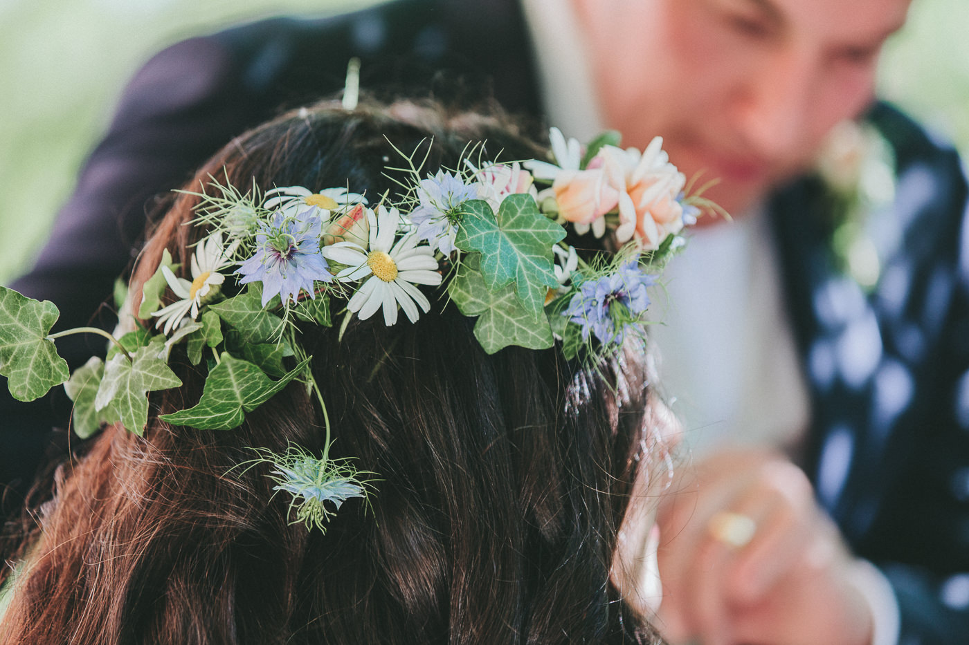  Brides Floral crown with daisies 