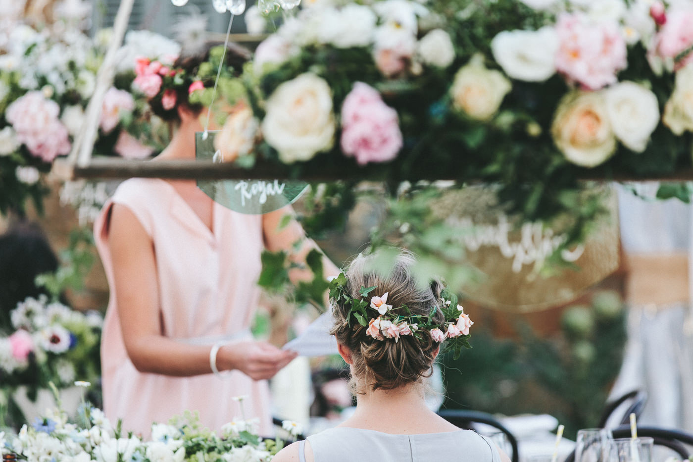  Summer floral for a Tasmanian wedding 