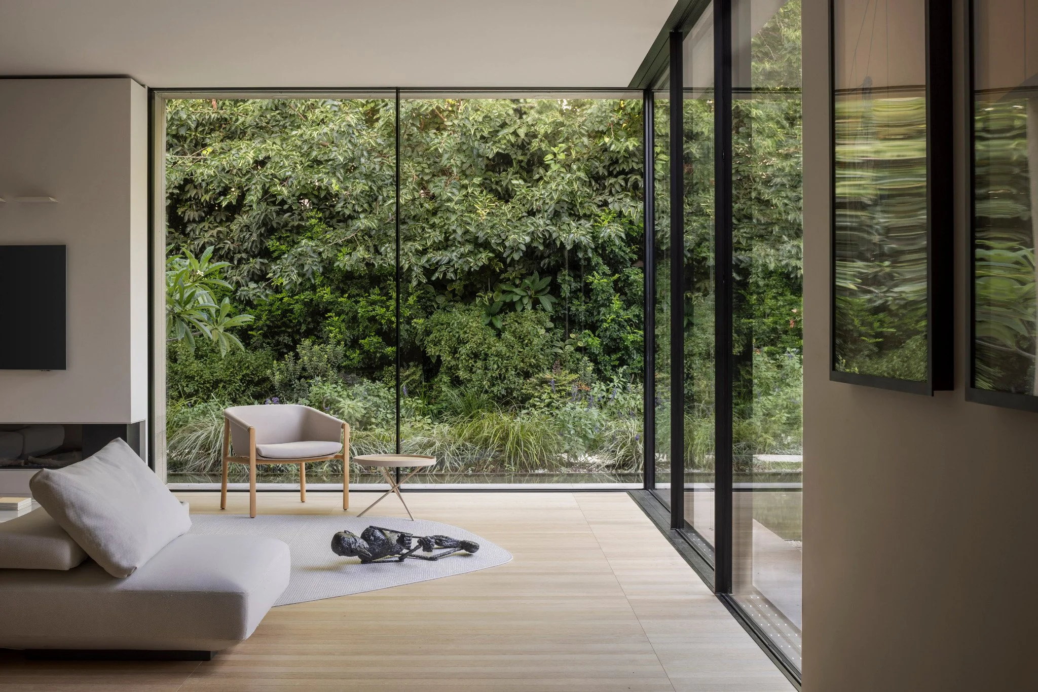 house-in-a-garden-anderman-architects-corner-living-room-garden-0043.jpg
