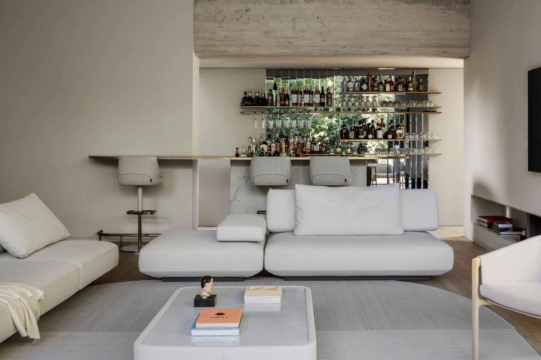 house-in-a-garden-anderman-architects-living-room-bar-0045.jpg