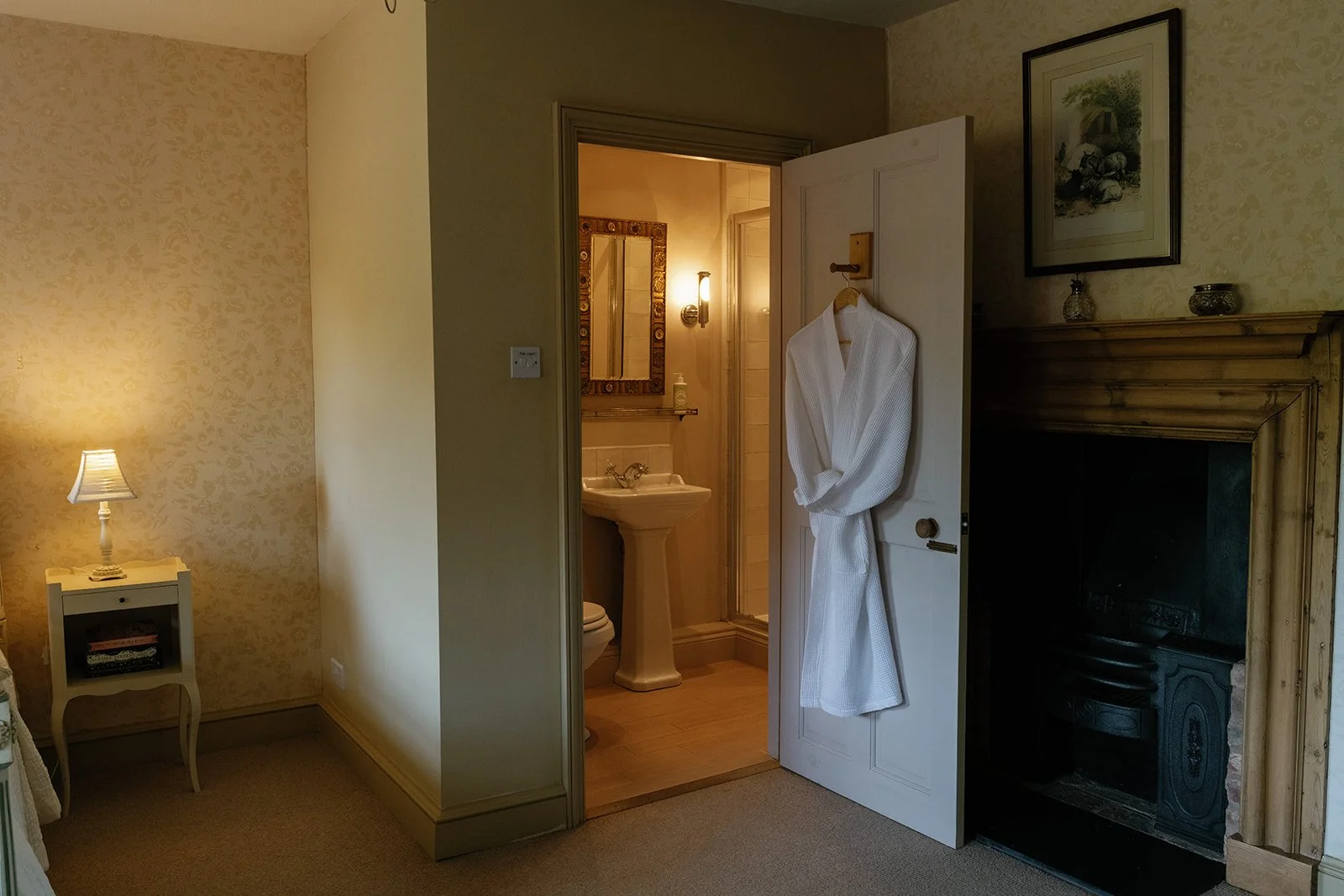TheWayfarerBathroom.jpg