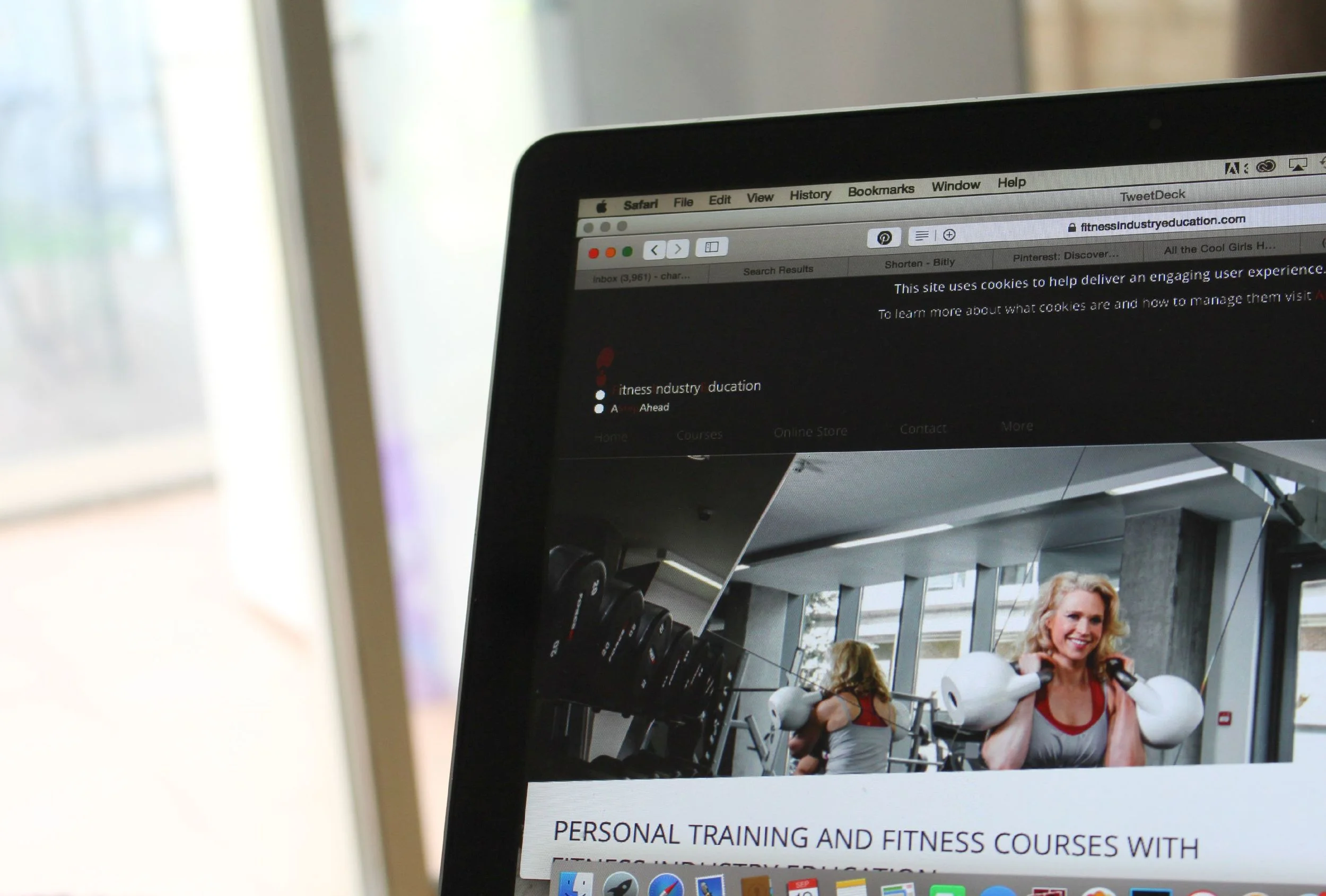 Fitness Industry Education review - learning to be a PT, from home