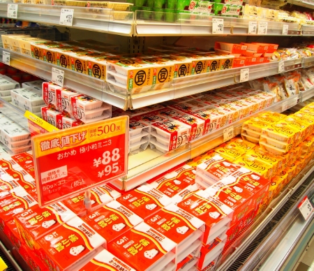 Supermarket natto varieties