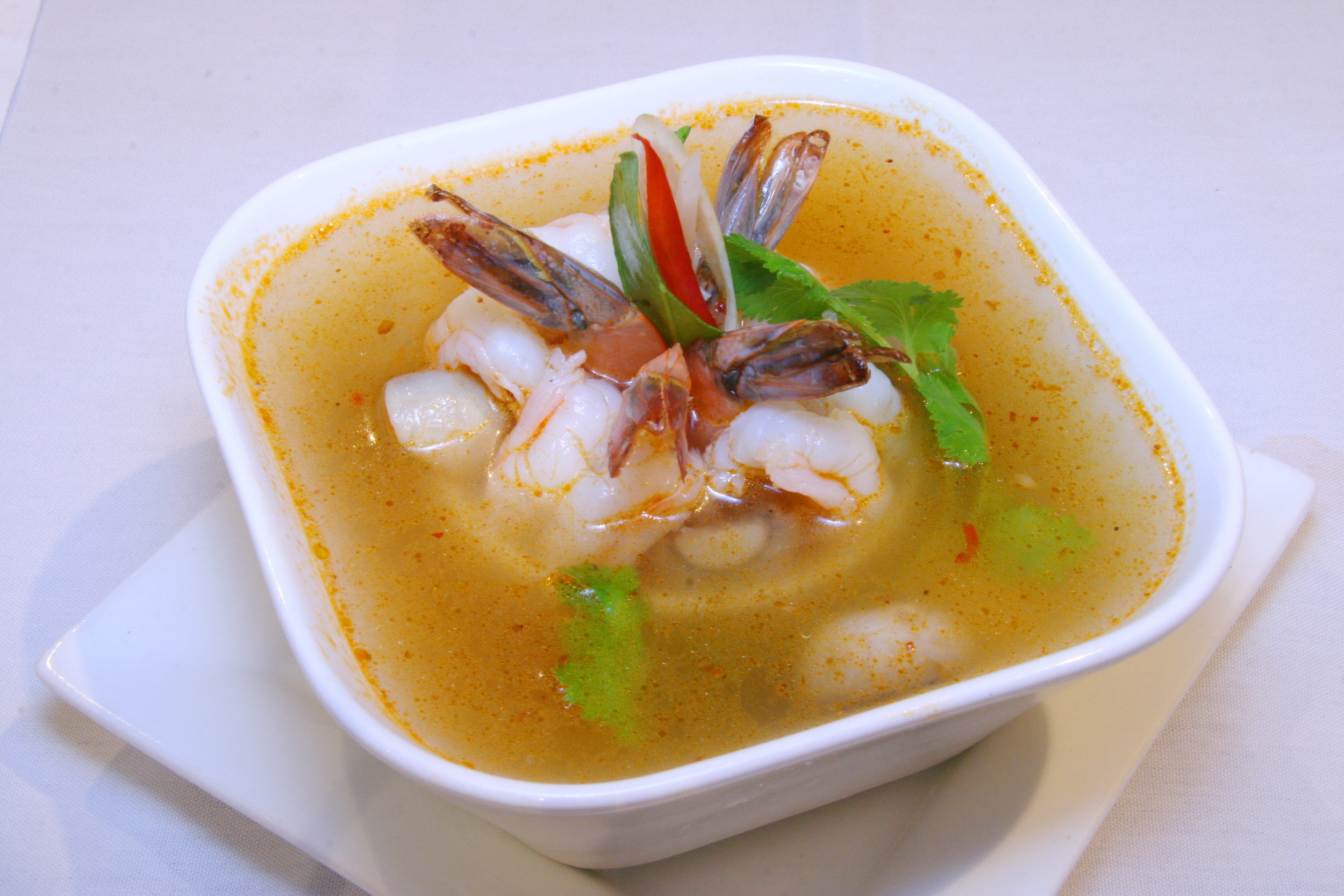 S1. TOM YUM SOUP (Lemongrass soup)