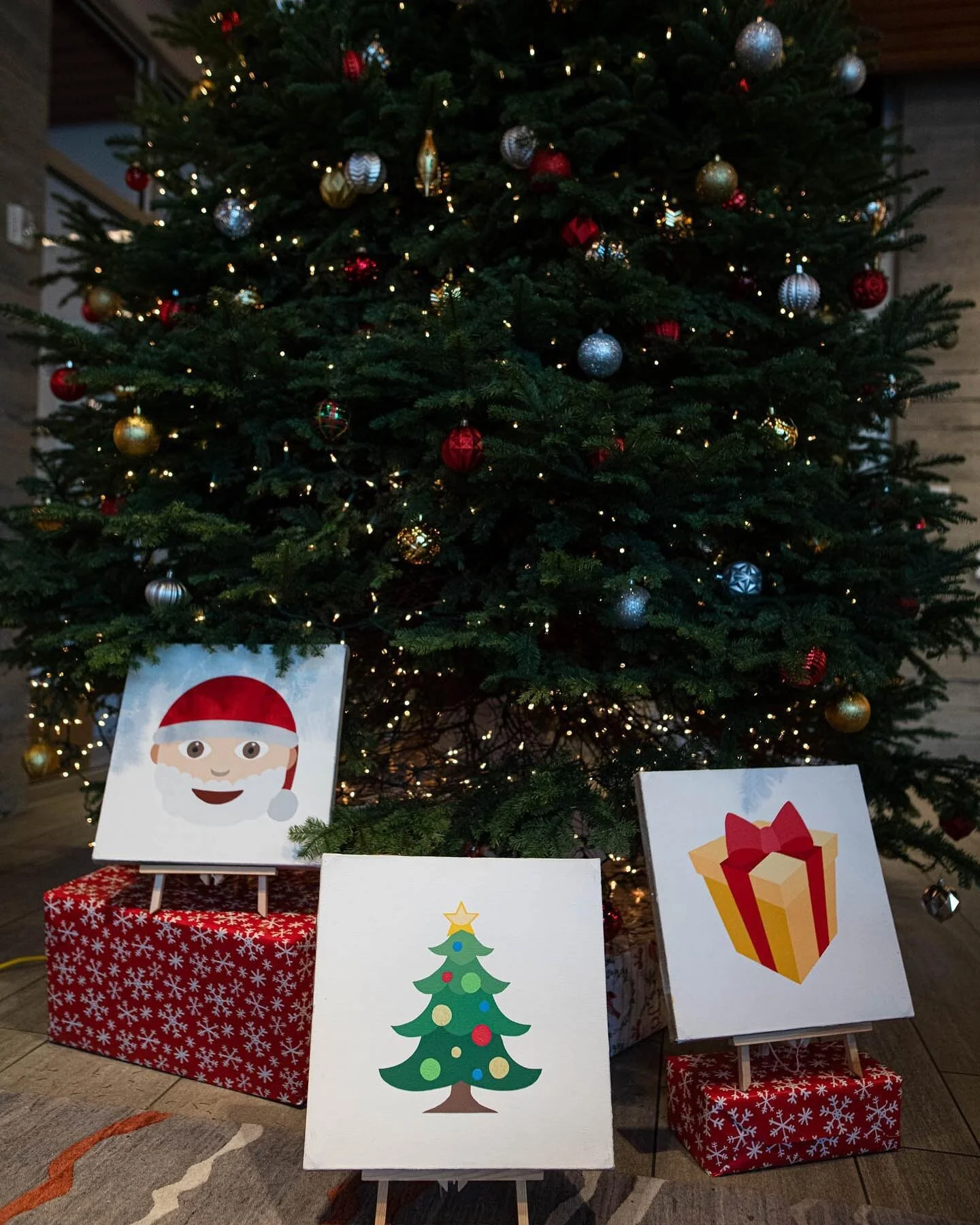 &ldquo;Magic 🎅🏻&rdquo; / Christmas 🎄&rdquo; / &ldquo;Anticipation 🎁&rdquo;
acrylic on canvas, 16 x 16 in 🖌🎨👩🏻&zwj;🎨
#signtosymbol