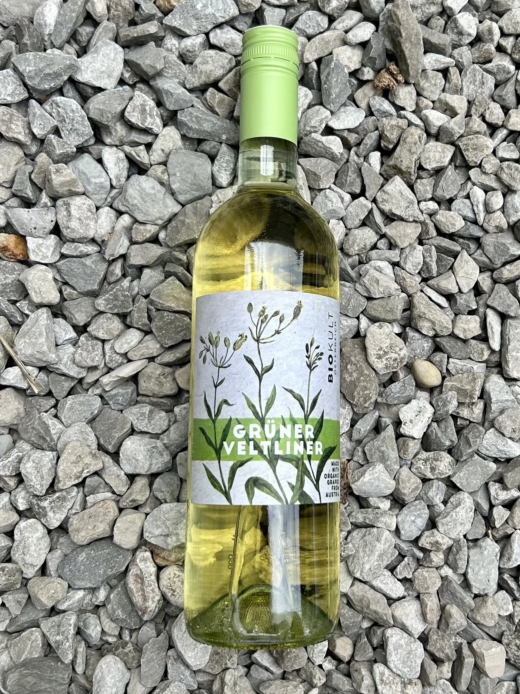 7EF63E16-8FD9-4255-915A-6F90F8FAFFF2