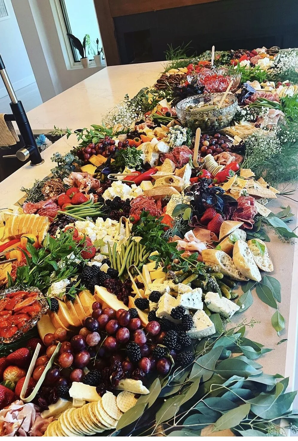 B8962EAD-BC3E-43DB-A465-E9BB723BA00A