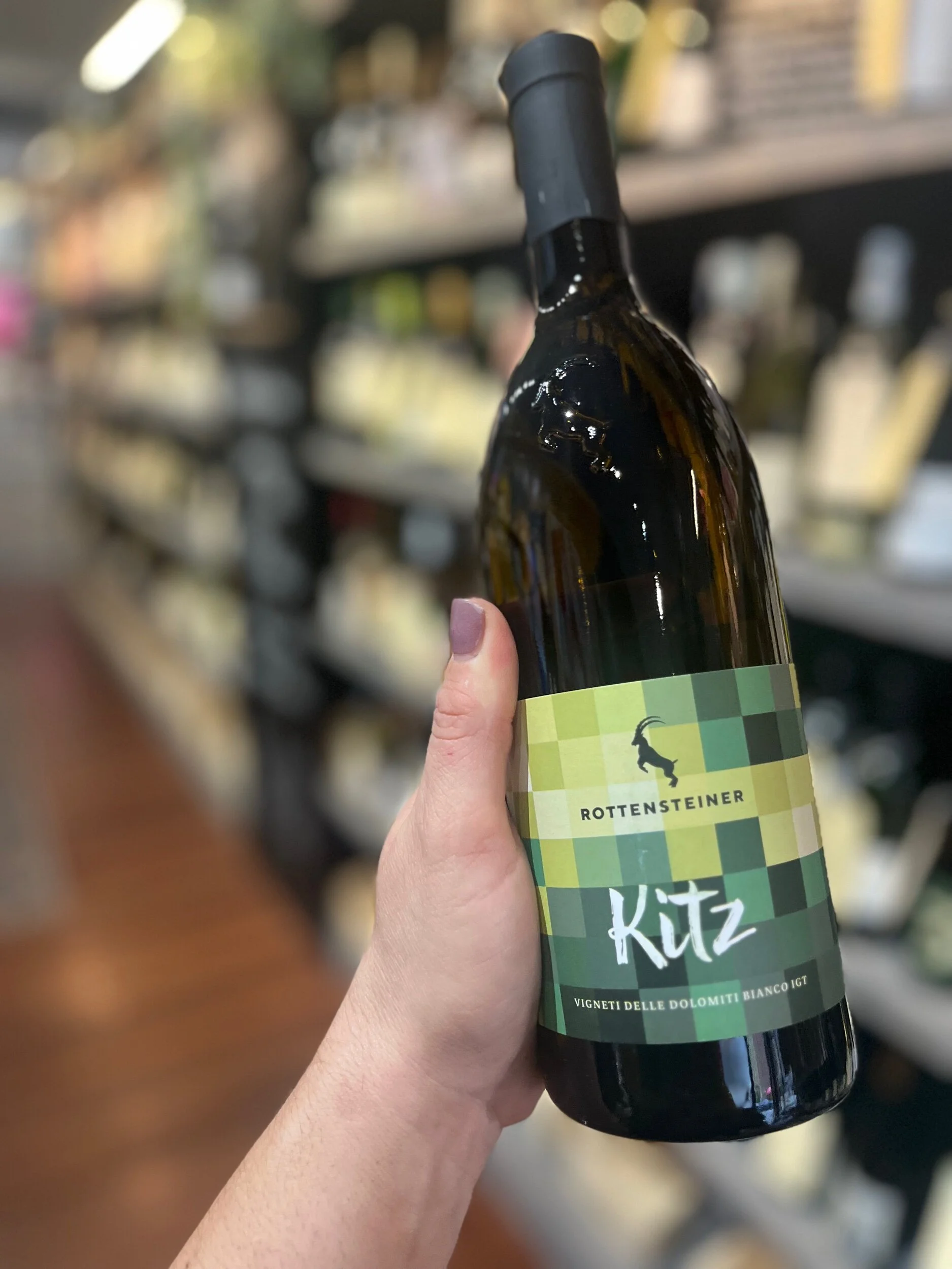 5A551E50-93A3-49E4-B3D4-8B5A997AFEB2