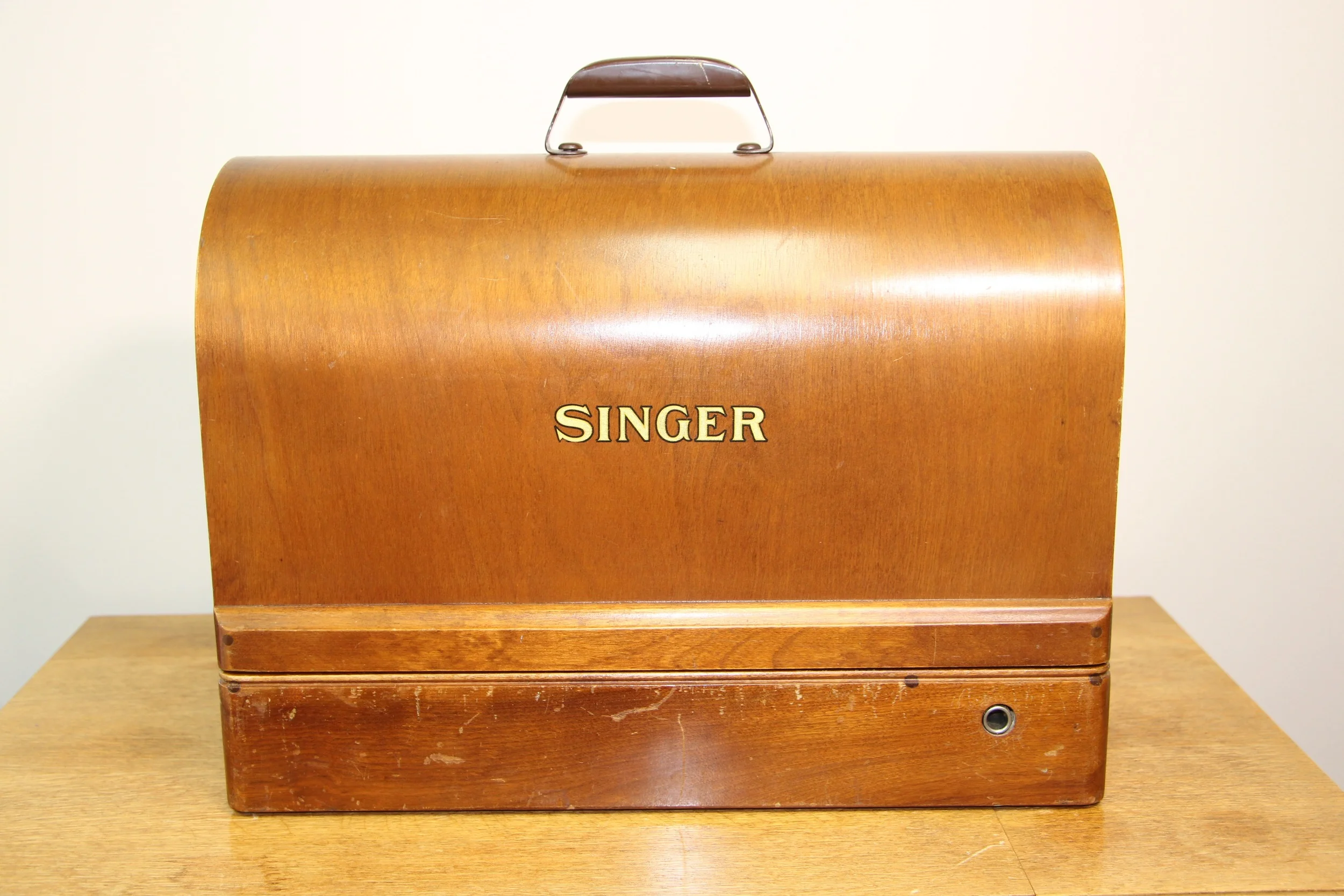 Singer 99K Case.jpg