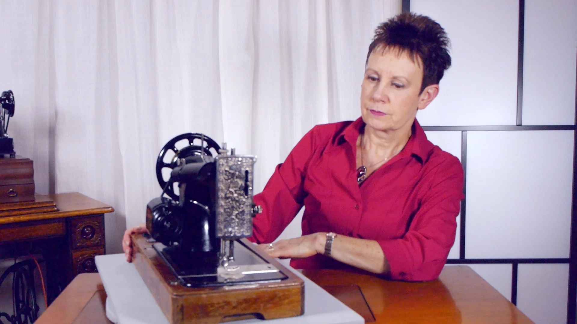 Singer 128 Sewing Machine