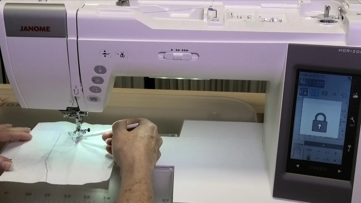 Automatic Presser Foot Lifter Feature on the Janome MC9400 — Chatterbox