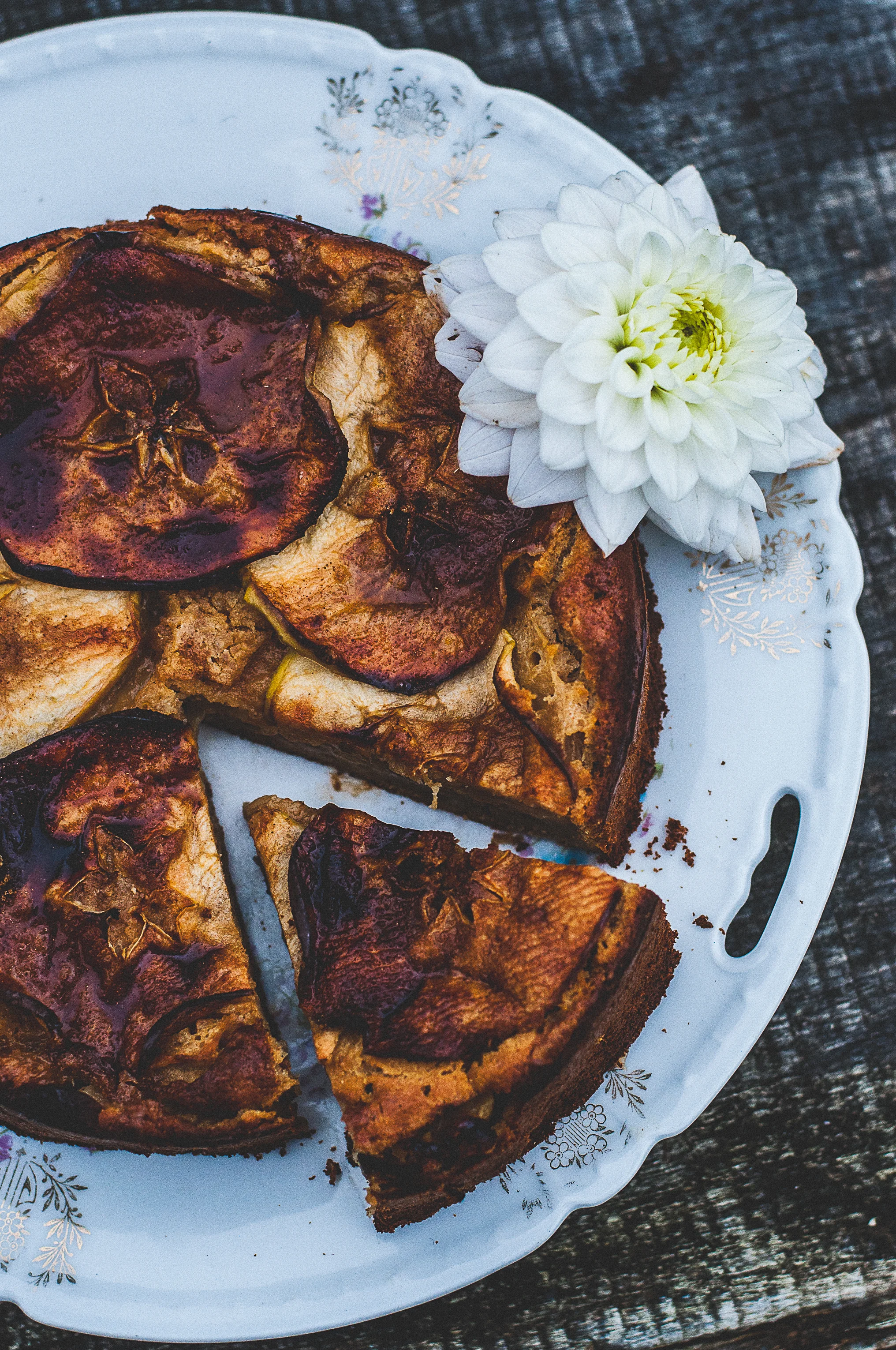 apple cake (49 of 71).jpg