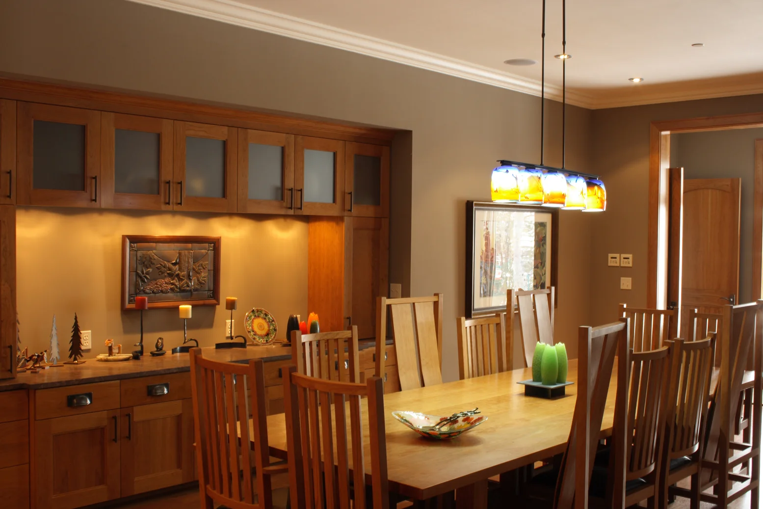 Hubbard-DiningWeb.jpg