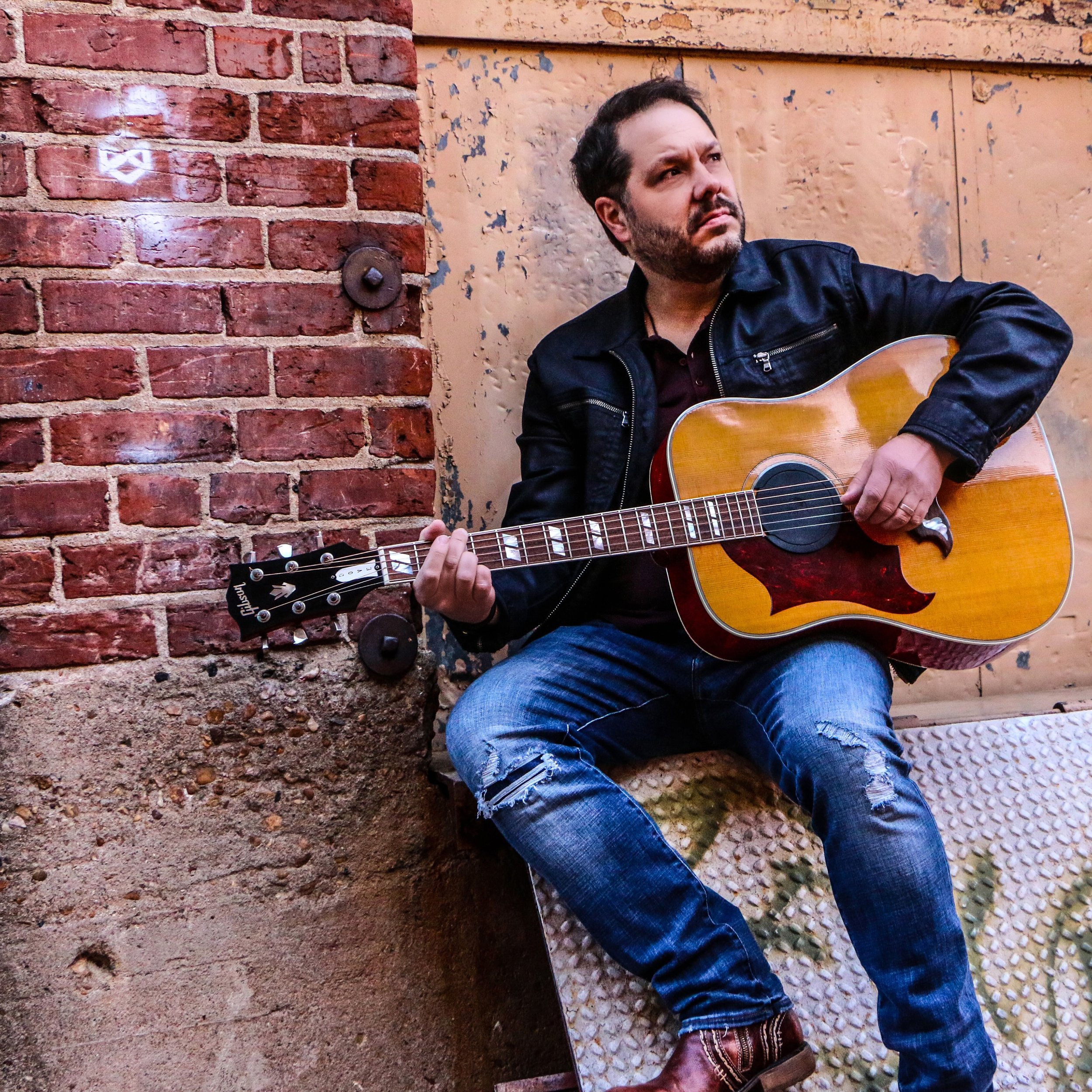 Live Music: Scott Kurt