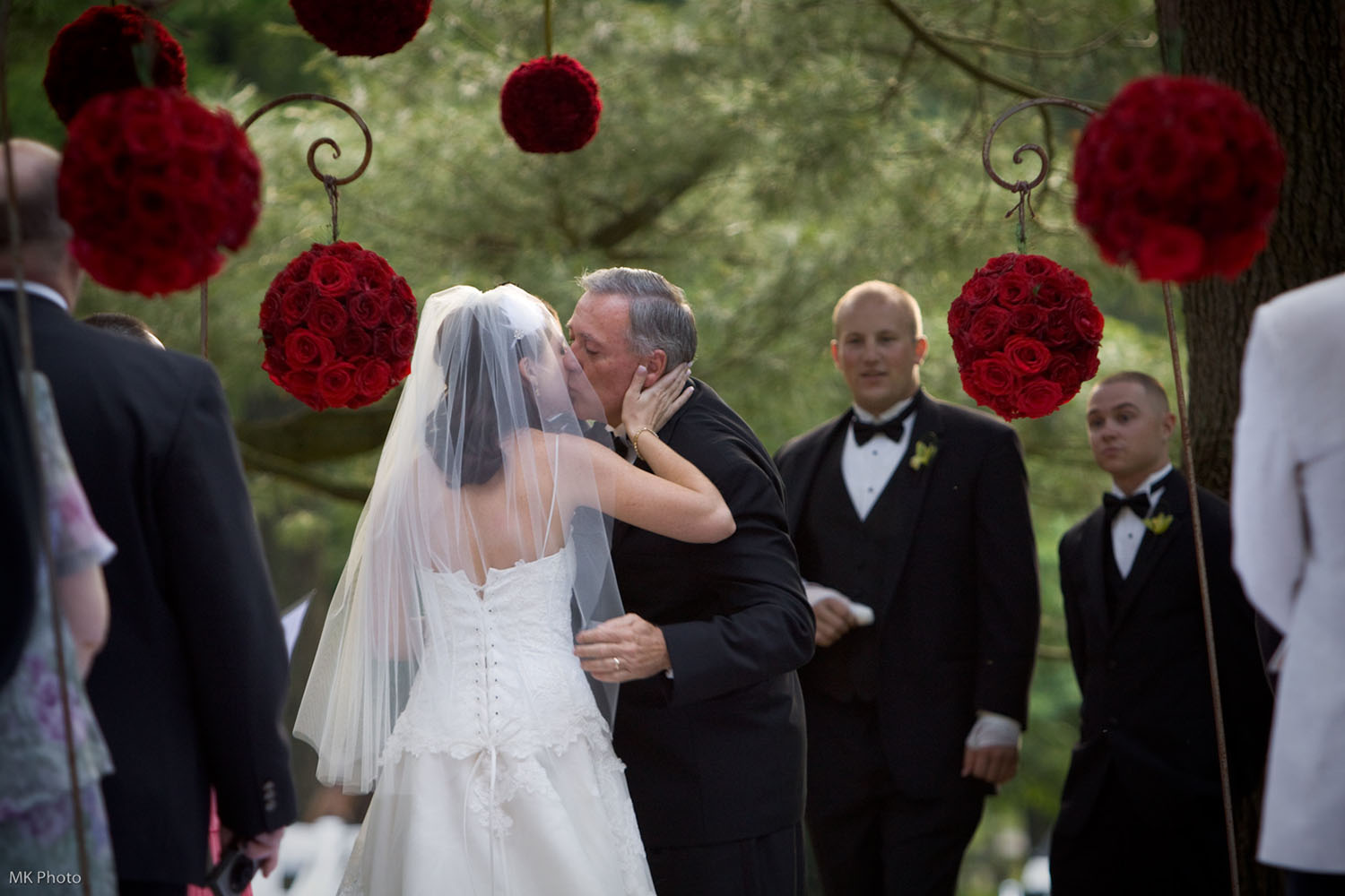  MK Photography &nbsp;&nbsp;| &nbsp;Wedding Ceremony &nbsp;| &nbsp;Farm in Glen Mills, PA 