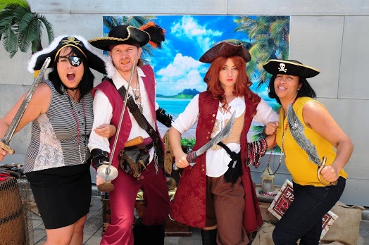 Pirate King & Pirate Queen