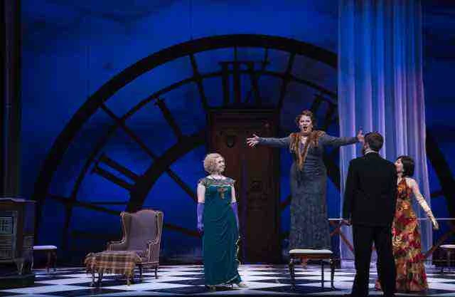 Cendrillon_330_-squashed.jpg