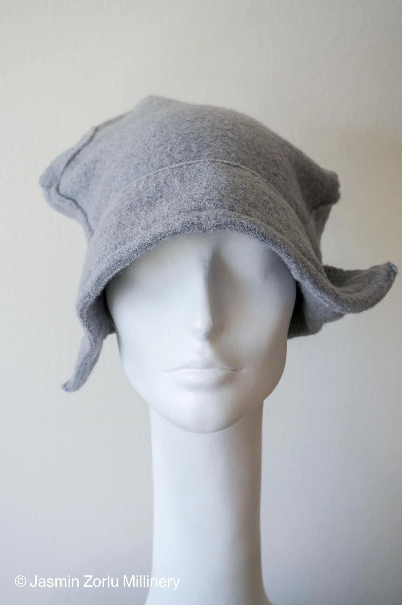 Eco Merino Coquette Cloche