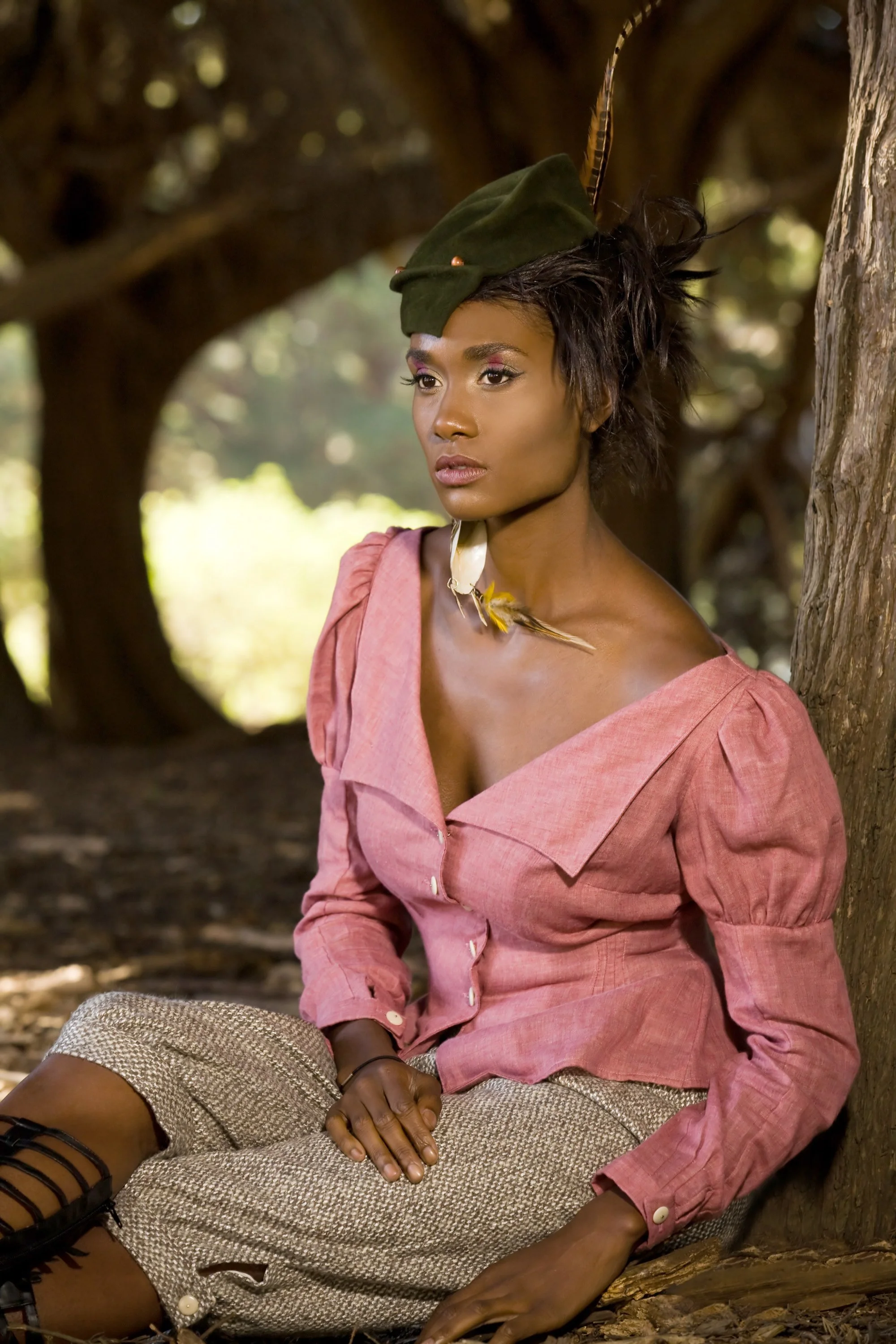 Robin Hood Fascinator by Jasmin Zorlu, photo by Jar Concego, 2009