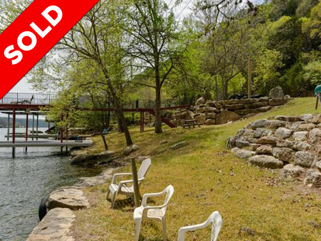 Waterfront lot on Lake Austin