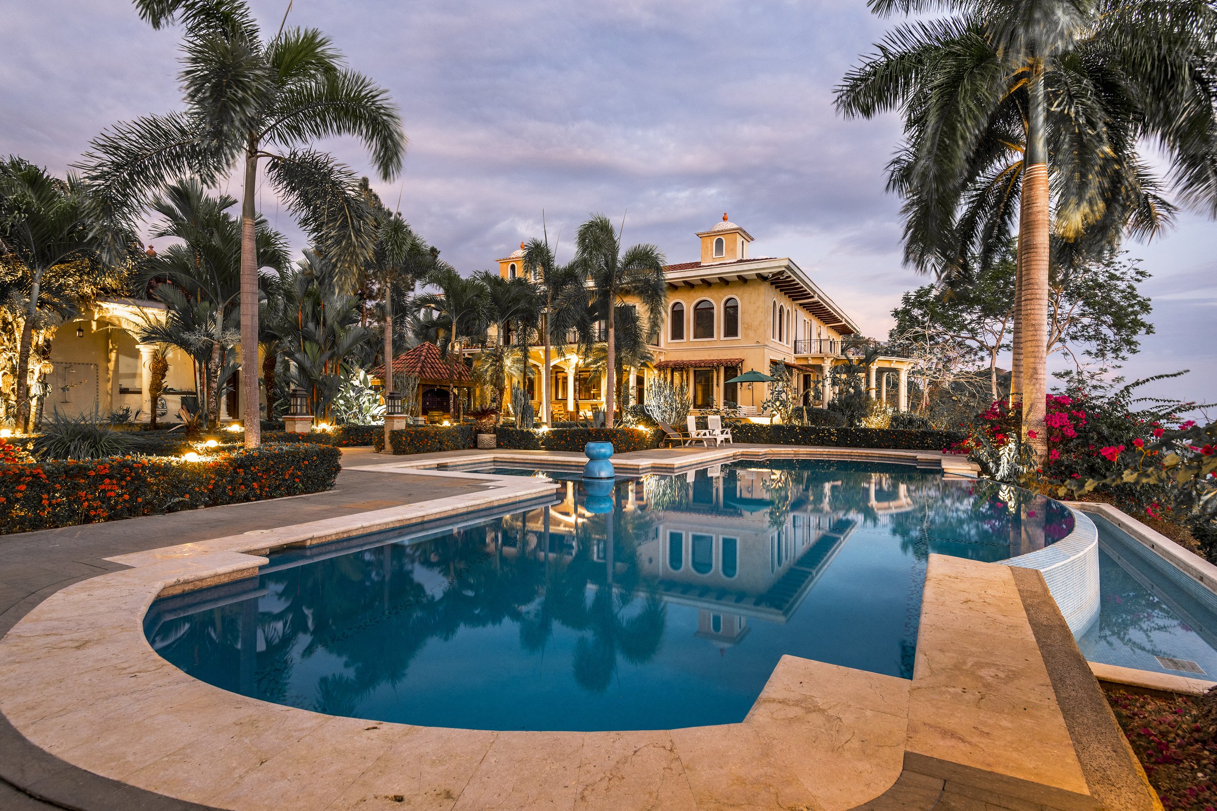 Pool_Evening_6109.jpg