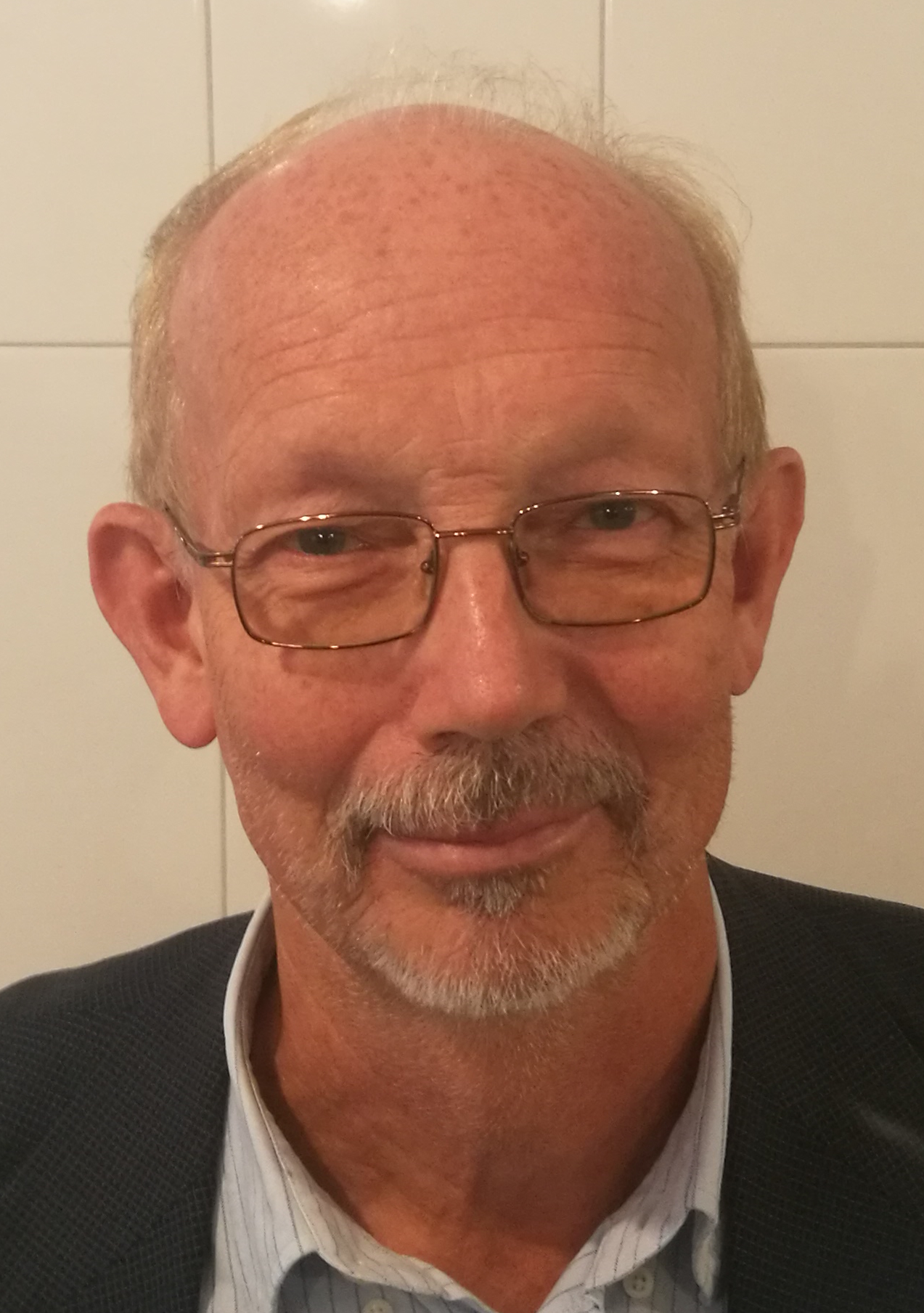 roland om oss.png