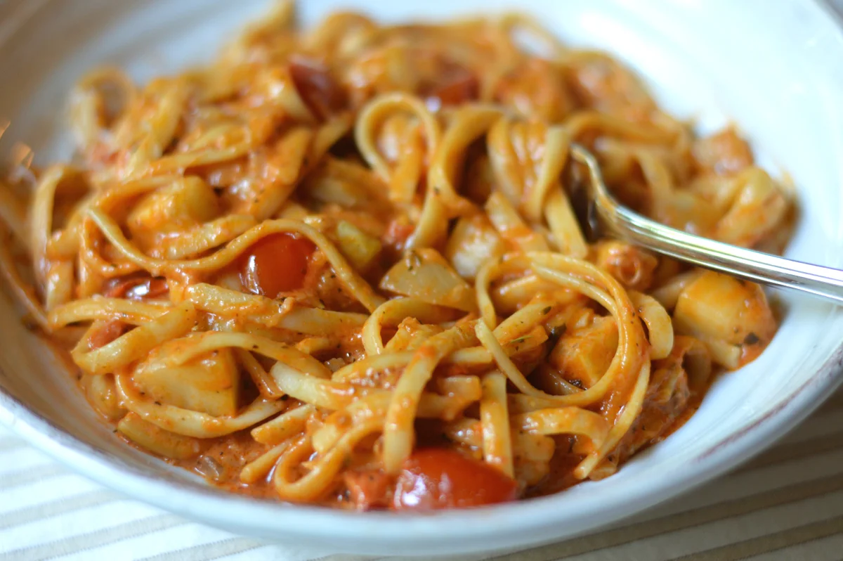 Zucchini & Tomato Pasta